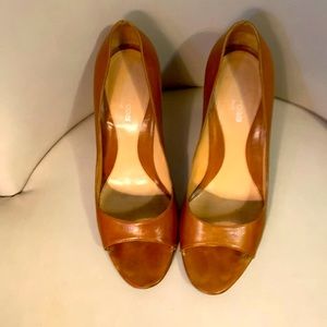 🔥Sergio Rossi Open Toe Tan Italian Leather 4”Heel Pumps, Size 7🔥